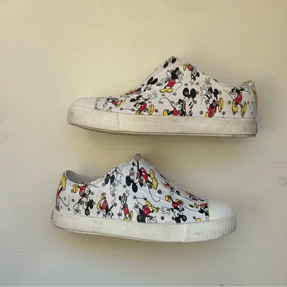 Native Shoes Mickey Mouse Slip-On Sneakers Size C10 - Picture 3 of 7